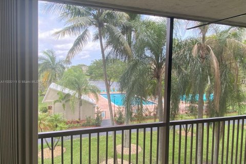 Condominio en venta en Pompano Beach, Florida, 2 dormitorios, 107.77 m2 № 1081094 - foto 19