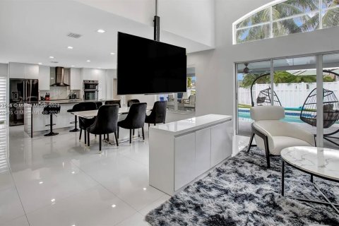 Casa en venta en Hollywood, Florida, 4 dormitorios, 187.2 m2 № 1347783 - foto 8