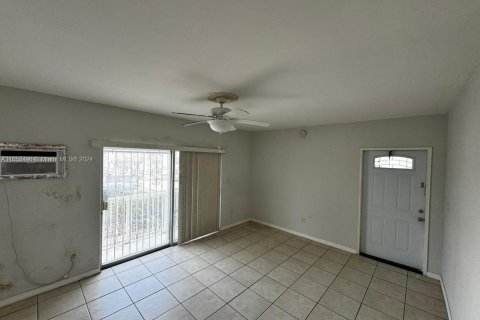 Copropriété à vendre à Miami Beach, Floride: 37.72 m2 № 1348202 - photo 22