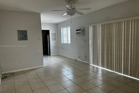 Copropriété à vendre à Miami Beach, Floride: 37.72 m2 № 1348202 - photo 17