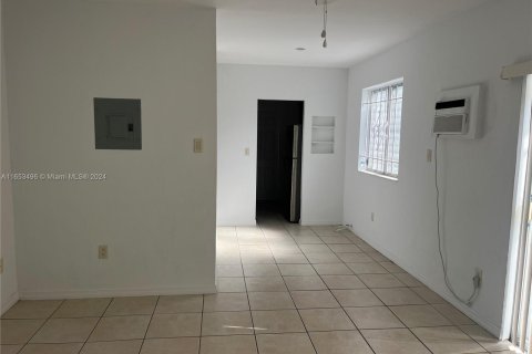 Condominio en venta en Miami Beach, Florida, 37.72 m2 № 1348202 - foto 3