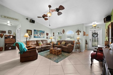 Купить виллу или дом в Кейп-Корал, Флорида 6 комнат, 133.13м2, № 1105251 - фото 3