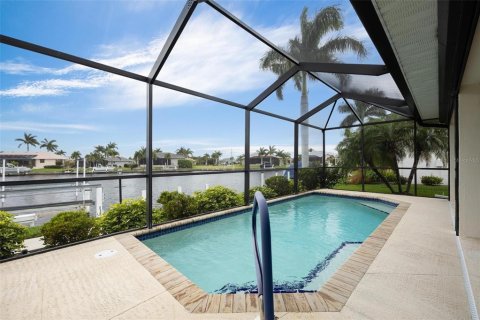 Villa ou maison à vendre à Punta Gorda, Floride: 3 chambres, 161.65 m2 № 1105214 - photo 28