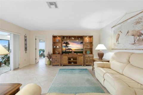 Villa ou maison à vendre à Punta Gorda, Floride: 3 chambres, 161.65 m2 № 1105214 - photo 13