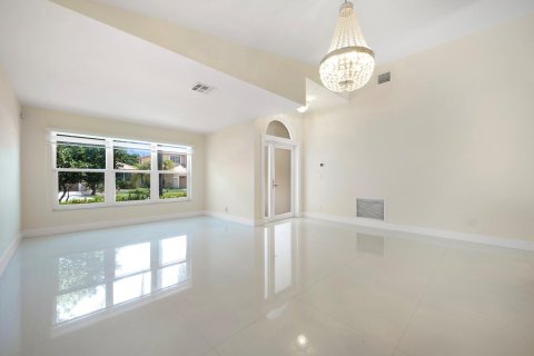 Casa en venta en Pembroke Pines, Florida, 3 dormitorios, 160.81 m2 № 1177130 - foto 15