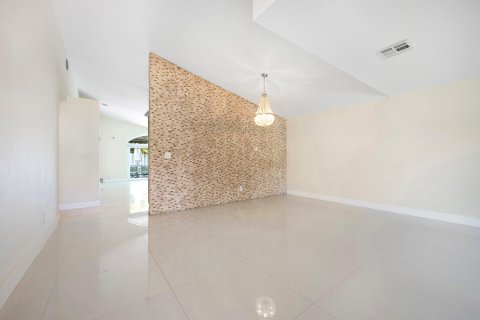 Casa en venta en Pembroke Pines, Florida, 3 dormitorios, 160.81 m2 № 1177130 - foto 16