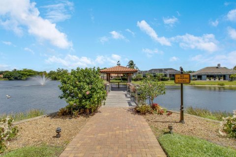 Villa ou maison à vendre à Palm Beach Gardens, Floride: 4 chambres, 279.36 m2 № 1177128 - photo 12