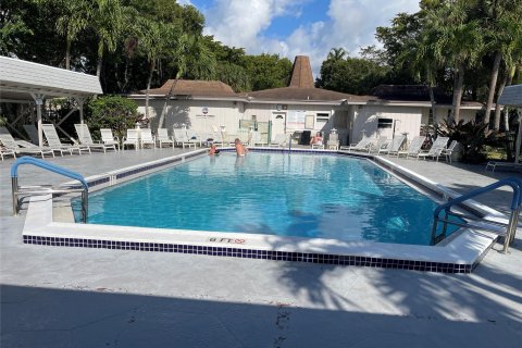 Copropriété à vendre à Lauderdale Lakes, Floride: 2 chambres, 87.7 m2 № 948951 - photo 26