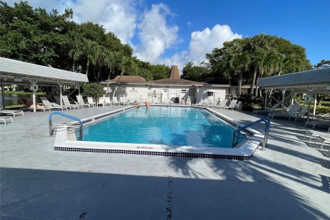 Copropriété à vendre à Lauderdale Lakes, Floride: 2 chambres, 87.7 m2 № 948951 - photo 9