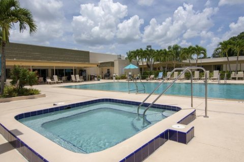 Condo in Vero Beach, Florida, 1 bedroom  № 1222809 - photo 12