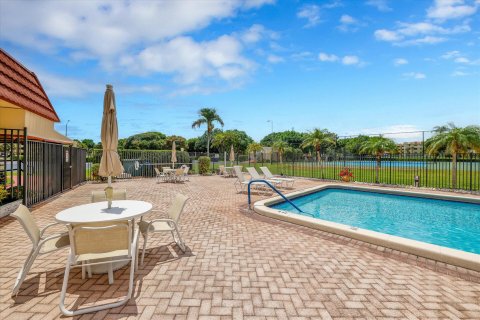 Copropriété à vendre à Boca Raton, Floride: 2 chambres, 120.77 m2 № 1223321 - photo 6