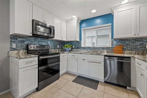 Villa ou maison à vendre à Tampa, Floride: 3 chambres, 166.02 m2 № 1258755 - photo 6