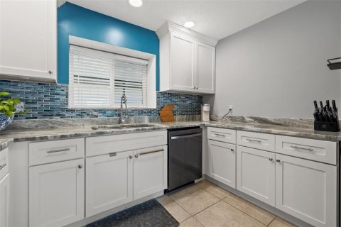 Casa en venta en Tampa, Florida, 3 dormitorios, 166.02 m2 № 1258755 - foto 7