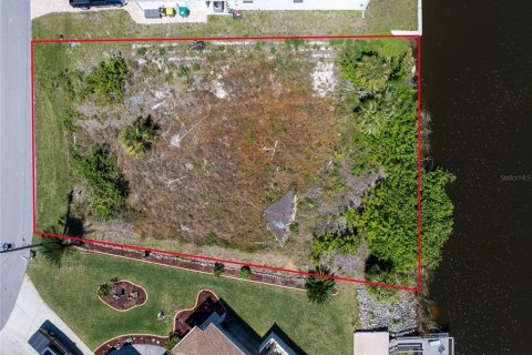 Terreno en venta en Port Charlotte, Florida № 1124470 - foto 4