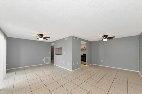 Copropriété à vendre à Bradenton, Floride: 2 chambres, 89.19 m2 № 1357837 - photo 4