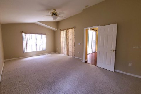 House in Tampa, Florida 3 bedrooms, 187.94 sq.m. № 1382271 - photo 17