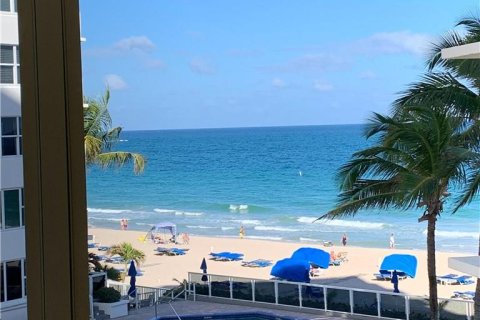 Copropriété à vendre à Fort Lauderdale, Floride: 2 chambres, 107.3 m2 № 1174635 - photo 7