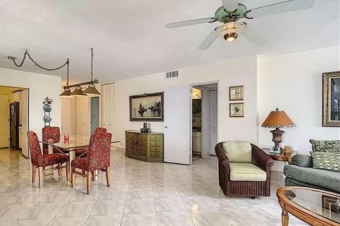 Copropriété à vendre à Fort Lauderdale, Floride: 2 chambres, 107.3 m2 № 1174635 - photo 11