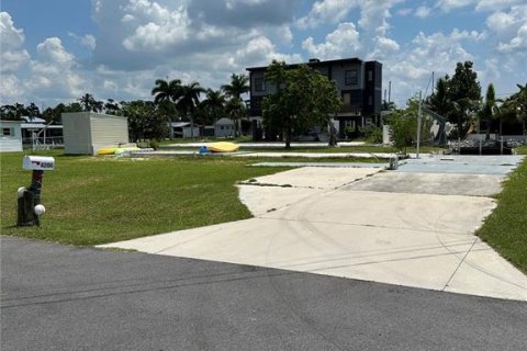 Terreno en venta en Port Charlotte, Florida № 1323744 - foto 7