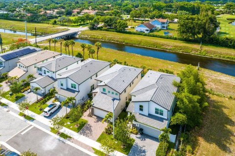 Villa ou maison à vendre à Delray Beach, Floride: 4 chambres, 232.16 m2 № 1207835 - photo 9