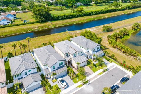 Villa ou maison à vendre à Delray Beach, Floride: 4 chambres, 232.16 m2 № 1207835 - photo 10