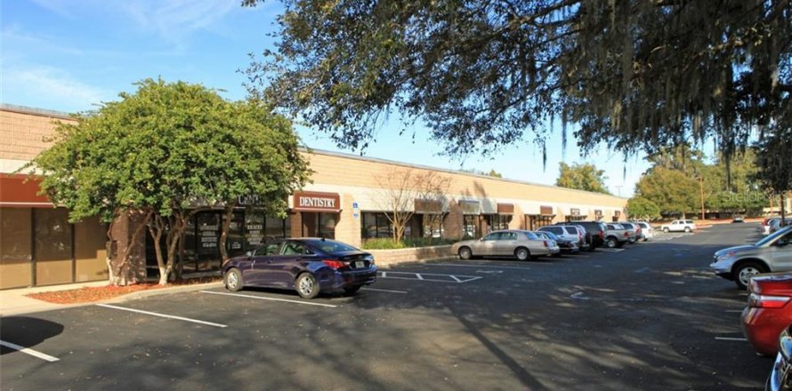 Commercial property in Ocala, Florida 661.93 sq.m. № 311309