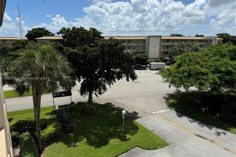 Copropriété à vendre à Coconut Creek, Floride: 2 chambres, 107.4 m2 № 1332831 - photo 30