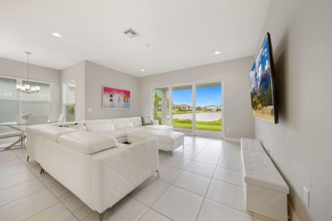 Immobilier commercial à vendre à Delray Beach, Floride: 534.1 m2 № 1146932 - photo 3