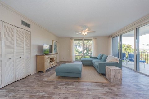 Condominio en venta en Vero Beach, Florida, 2 dormitorios, 169.45 m2 № 1360951 - foto 4