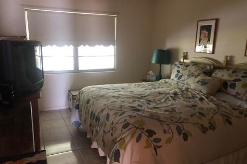 Condo in Deerfield Beach, Florida, 2 bedrooms  № 913496 - photo 7