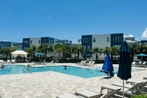 Condominio en venta en Kissimmee, Florida, 5 dormitorios, 244.33 m2 № 1300114 - foto 17