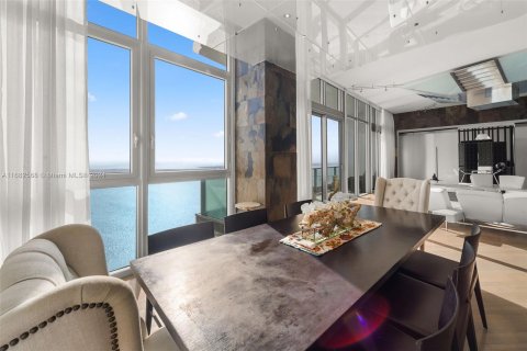 Condominio en venta en Miami, Florida, 4 dormitorios, 358.6 m2 № 1429808 - foto 8