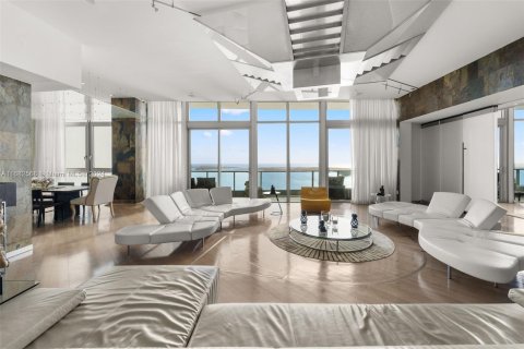 Condominio en venta en Miami, Florida, 4 dormitorios, 358.6 m2 № 1429808 - foto 3