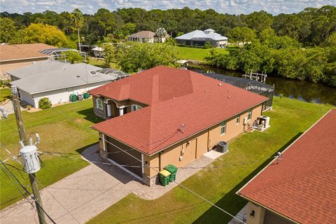 Villa ou maison à louer à Port Charlotte, Floride: 3 chambres, 183.3 m2 № 1358193 - photo 29