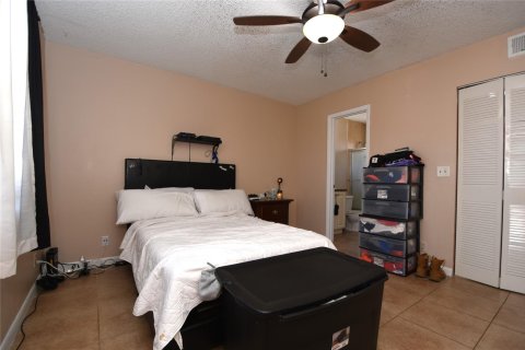 Condo in Pembroke Pines, Florida, 1 bedroom  № 1079660 - photo 18