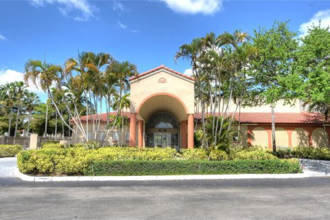 Condo in Pembroke Pines, Florida, 1 bedroom  № 1079660 - photo 29