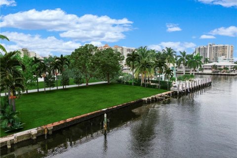 Villa ou maison à vendre à Fort Lauderdale, Floride: 6 chambres, 772.48 m2 № 652559 - photo 5