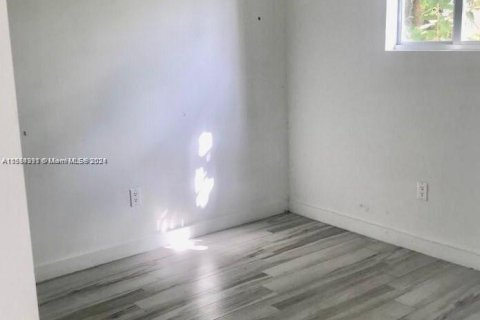 Condo in Miami Beach, Florida, 1 bedroom  № 1170788 - photo 3