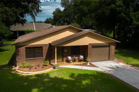 House in Lakeland, Florida 3 bedrooms, 114.08 sq.m. № 1350949 - photo 1