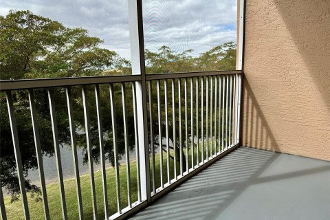 Condominio en venta en Tamarac, Florida, 2 dormitorios, 114.64 m2 № 1005293 - foto 13