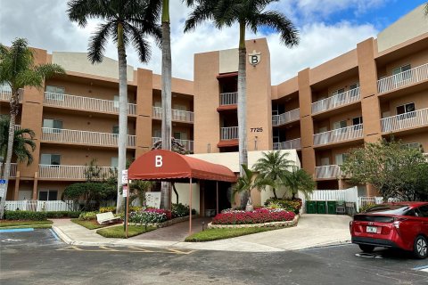 Condominio en venta en Tamarac, Florida, 2 dormitorios, 114.64 m2 № 1005293 - foto 14