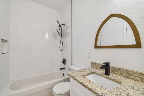 Casa en venta en Tampa, Florida, 3 dormitorios, 146.97 m2 № 1250721 - foto 17