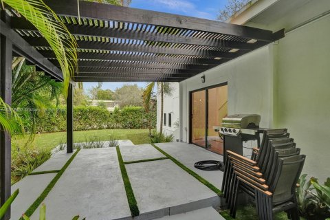Villa ou maison à vendre à North Miami Beach, Floride: 4 chambres, 217.58 m2 № 1141874 - photo 8
