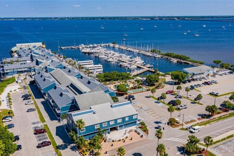 Villa ou maison à vendre à Punta Gorda, Floride: 3 chambres, 215.16 m2 № 484787 - photo 16