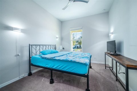 Villa ou maison à vendre à Kissimmee, Floride: 2 chambres, 151.06 m2 № 1342672 - photo 12