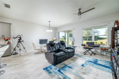 Villa ou maison à vendre à Kissimmee, Floride: 2 chambres, 151.06 m2 № 1342672 - photo 5