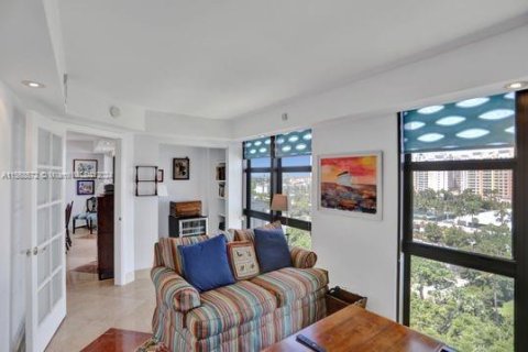 Condominio en venta en Key Biscayne, Florida, 2 dormitorios, 165.55 m2 № 1127056 - foto 11