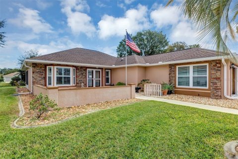 Villa ou maison à vendre à Ocala, Floride: 2 chambres, 156.73 m2 № 1427659 - photo 2