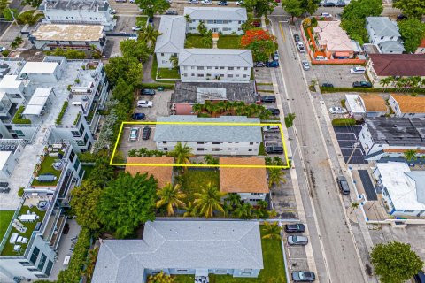 Commercial property in Miami, Florida № 1227990 - photo 3