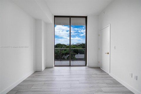 Copropriété à vendre à Miami, Floride: 2 chambres, 121.7 m2 № 1309846 - photo 11